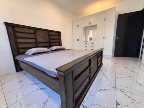 Deluxe Bedroom Nearby Airport